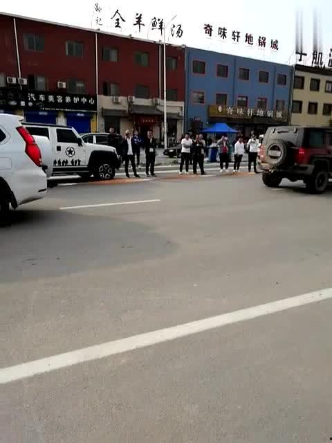 国产合资车比赛视频  第2张