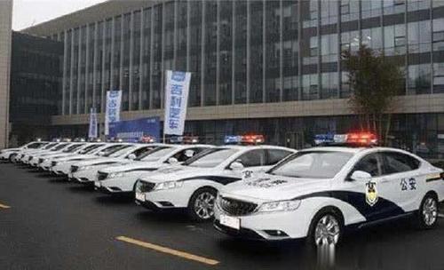 中国换装国产警车视频,彰显中国制造风采  第2张